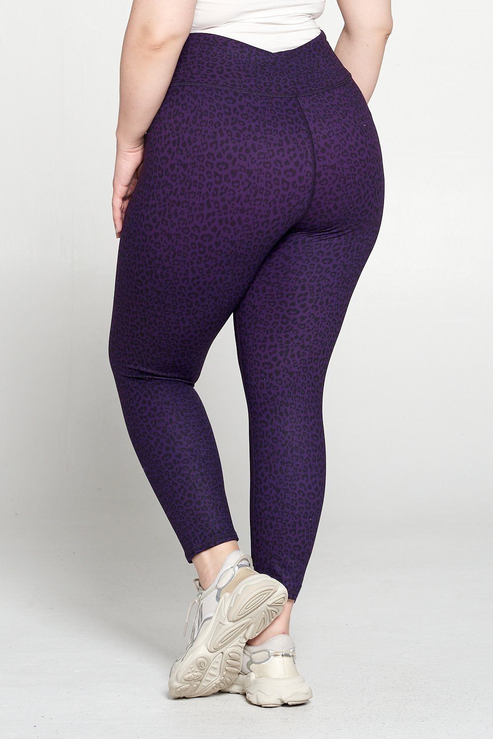 + Grape Leopard 7/8 Legging - Plus Size