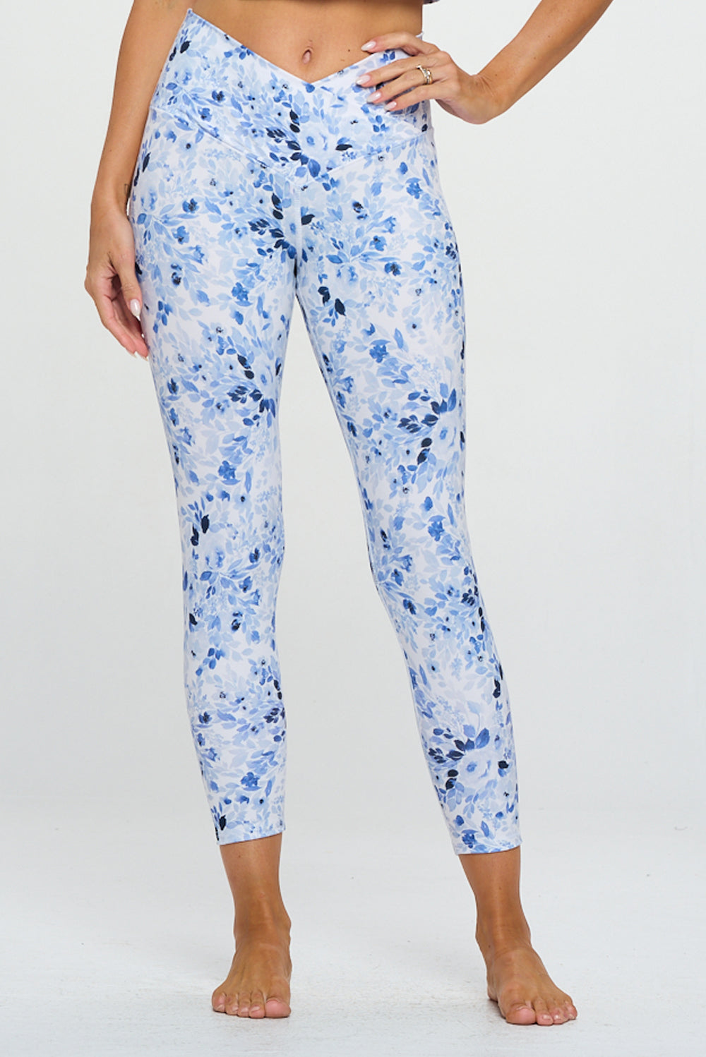 Kate - Navy Floral - Cross Over - Capri Legging (High-Waist) – EVCR