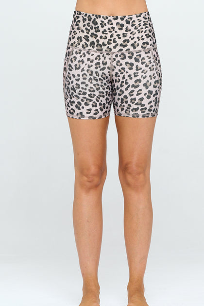 Mia Shorts - Dove Cheetah Shorts w Pockets 5