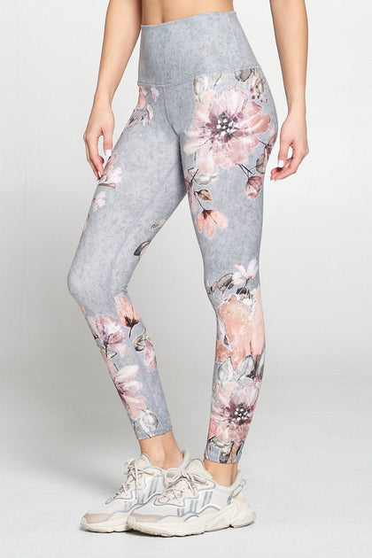 Discover our NEW floral collection leggings 💐 #evcr #newarrivals