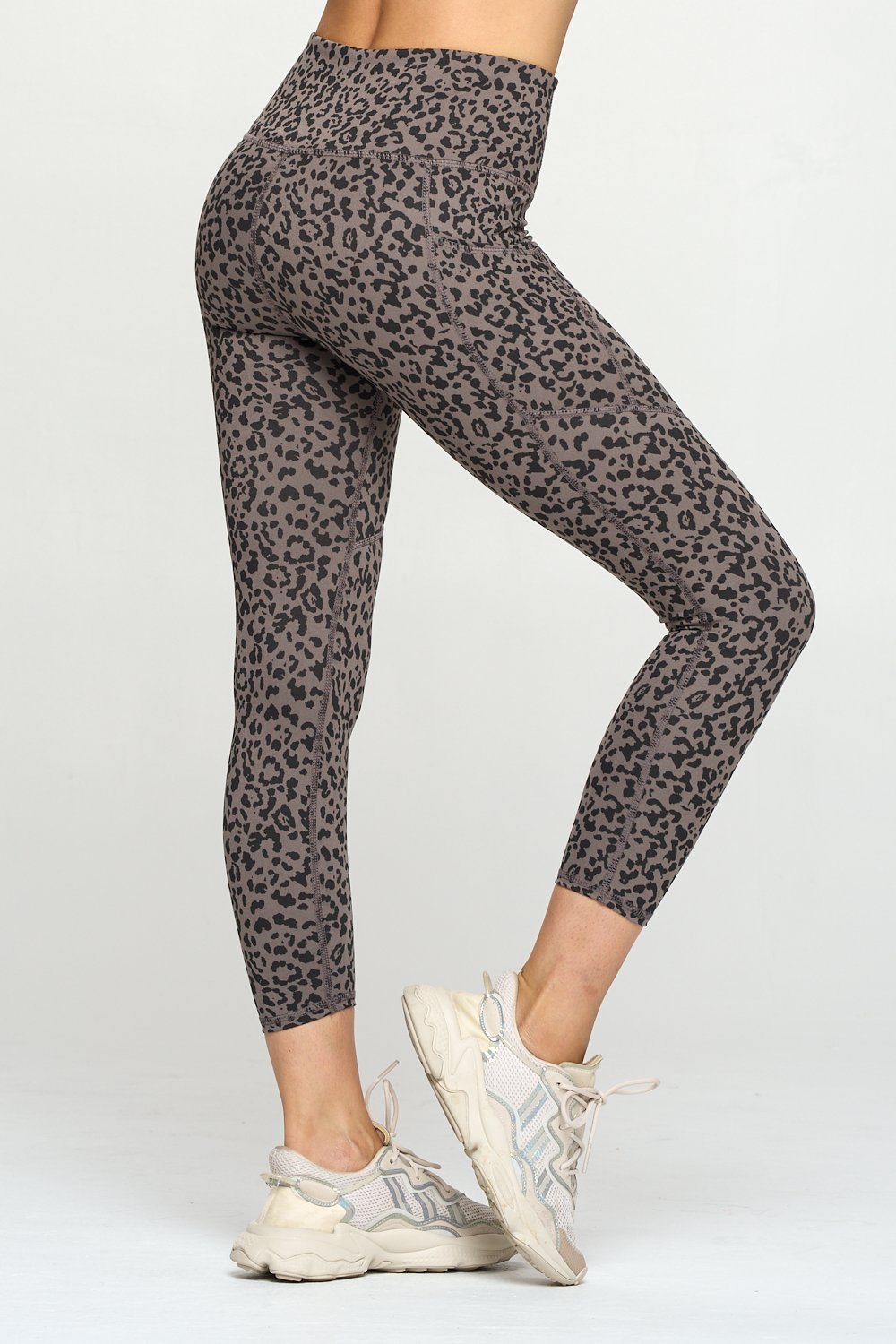 Liz - Brown Abstract Cheetah Pockets 7/8 Legging**FINAL SALE**
