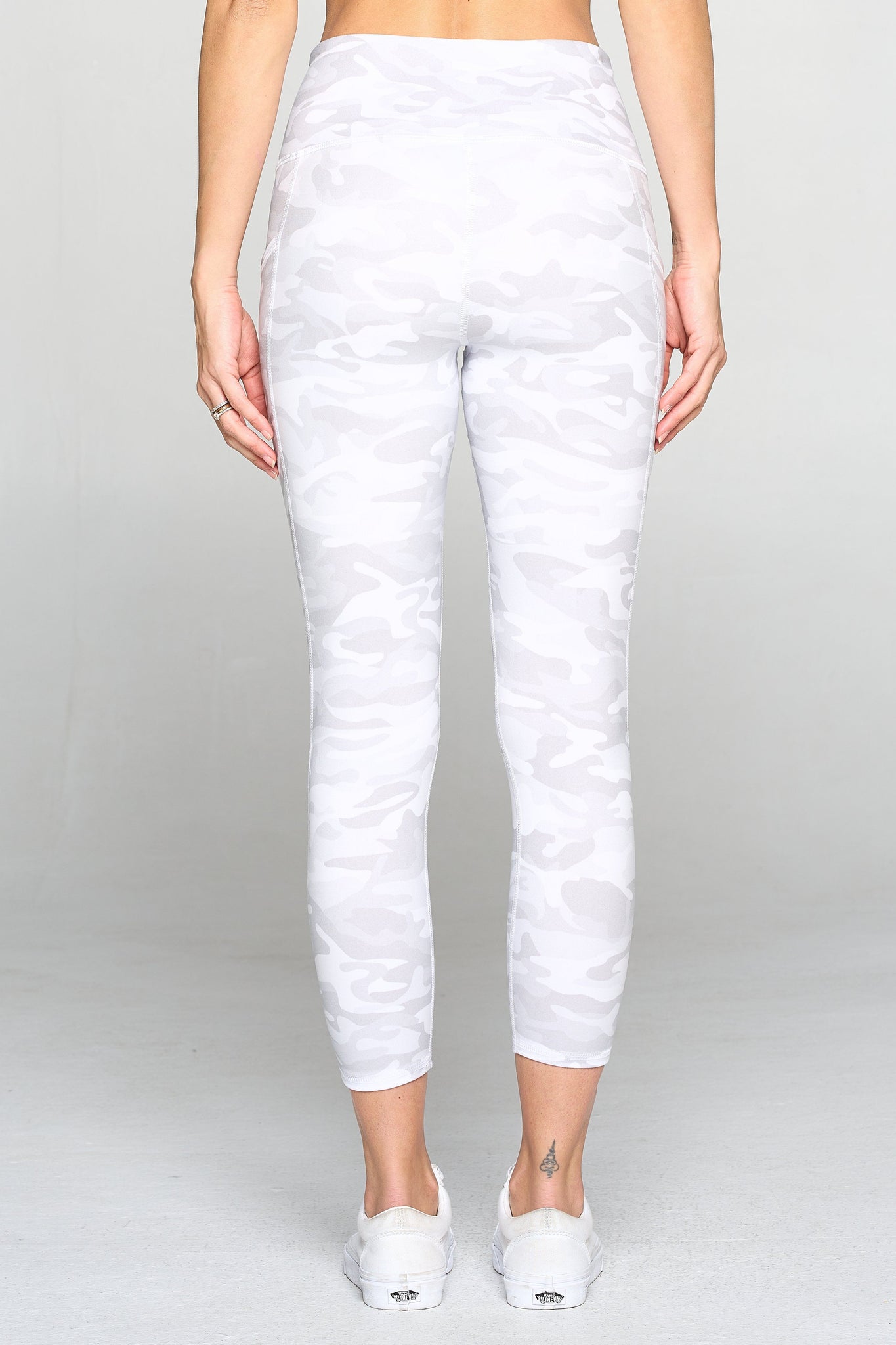 Liz - Grey White Camo w Pockets 7/8 Legging - FINAL SALE